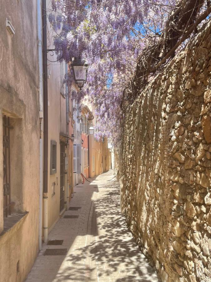 Grand Studio Neuf A 50 M Du Port Saint-Tropez Exteriör bild
