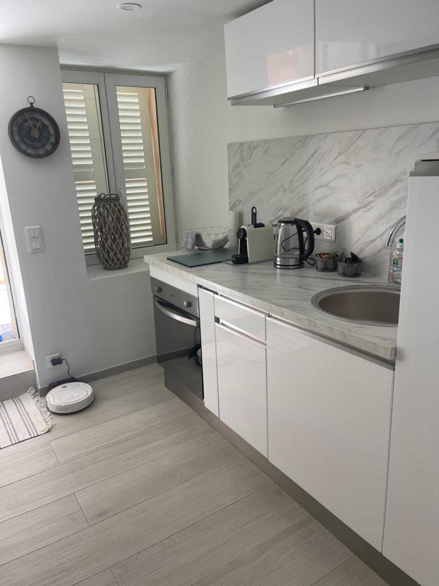 Grand Studio Neuf A 50 M Du Port Saint-Tropez Exteriör bild